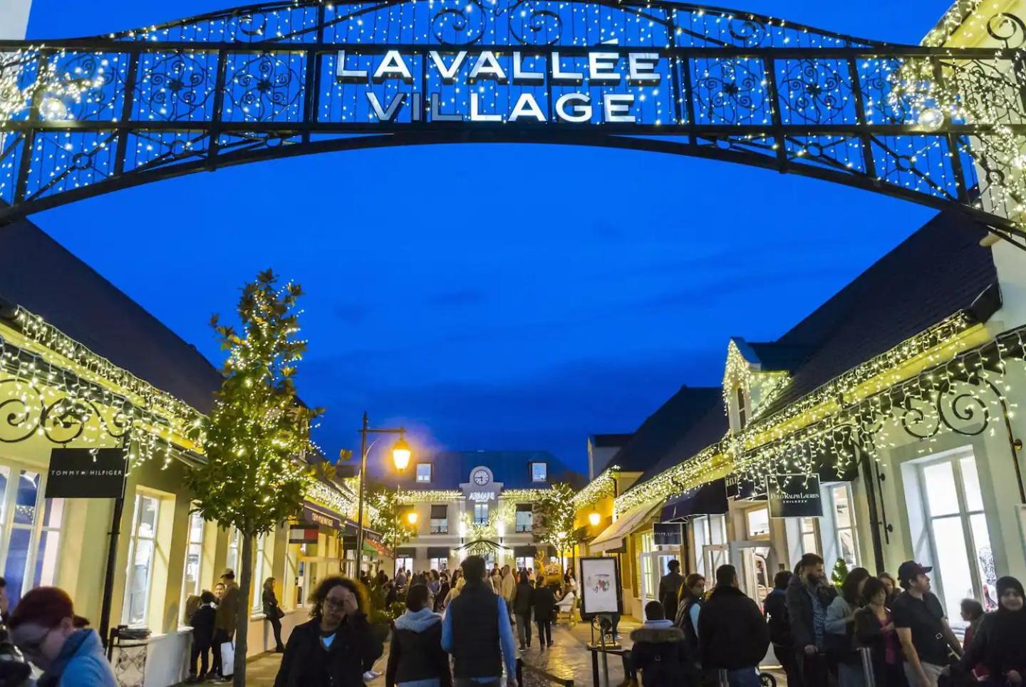 Magic Studio - Disneyland Paris Shopping Village 9 Minutes شيسي المظهر الخارجي الصورة